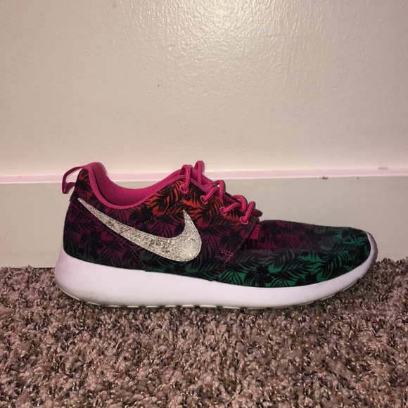 Palm Tree Nike Roshe - Picture 4 of 6